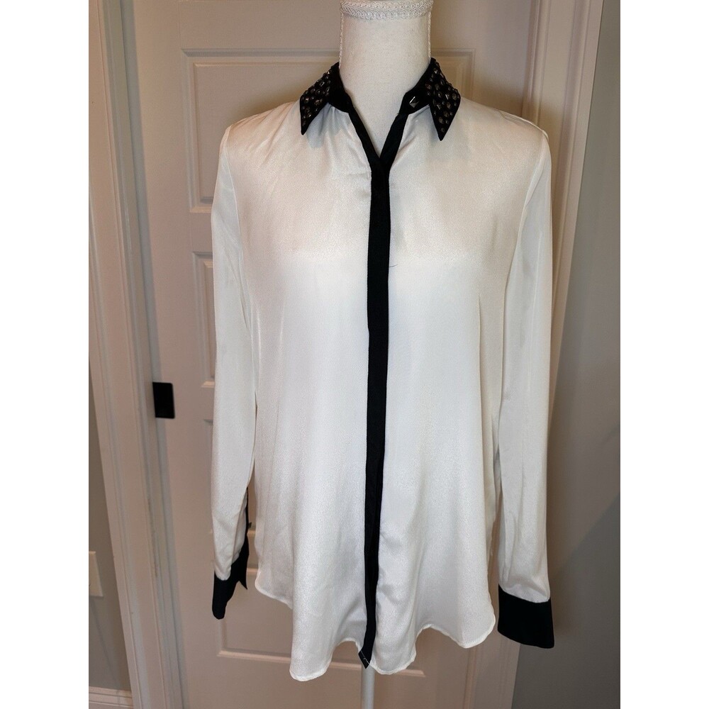 Rock & Republic White Black Trim Long Sleeve Studded Collar Button Up Top Small